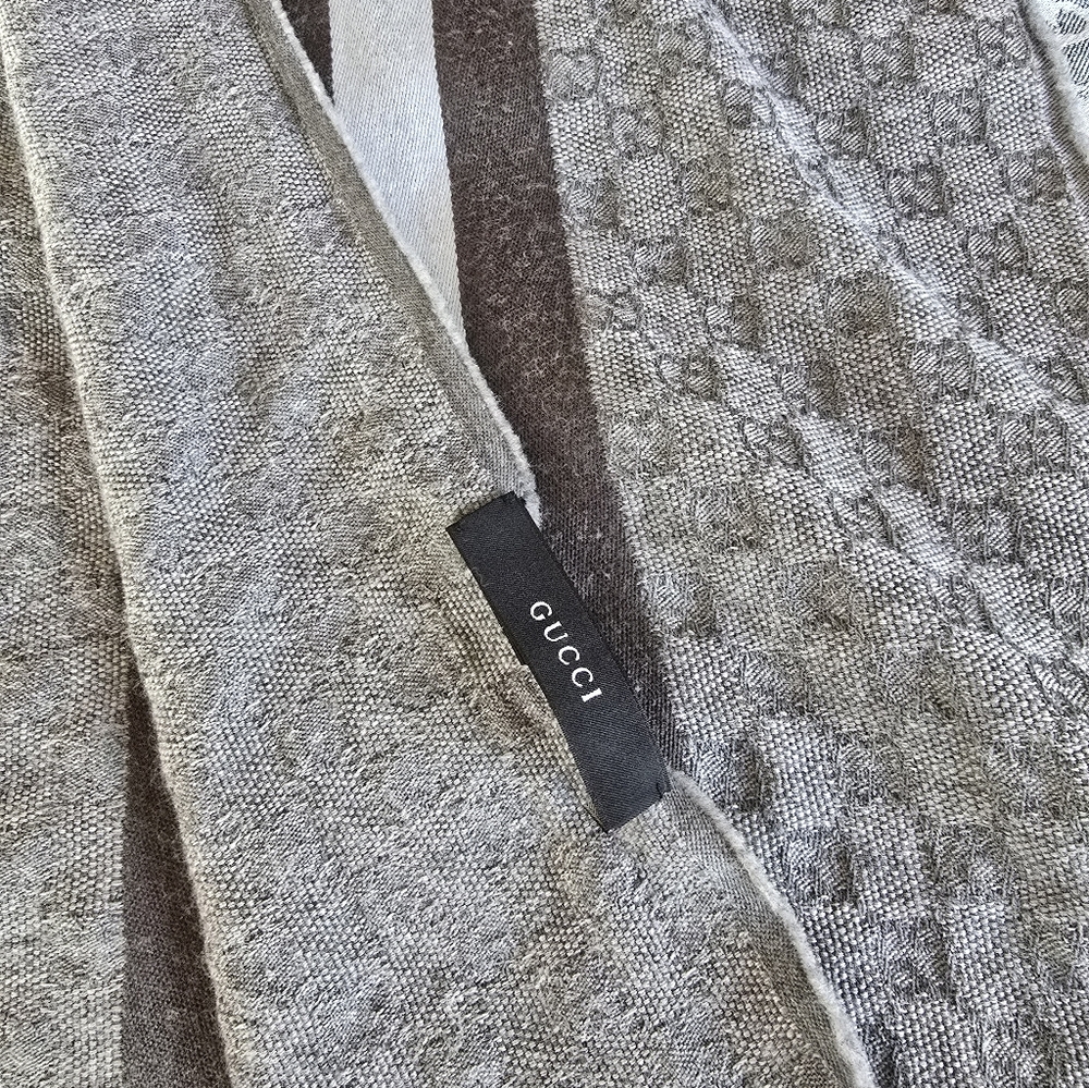 Authentic Gucci Gray And Black Patterned Scarf Fo… - image 8